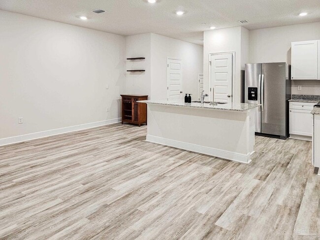 Building Photo - 1211 Fairchild Vlg Dr