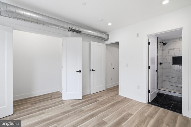 Foto del edificio - 349 N 62nd St