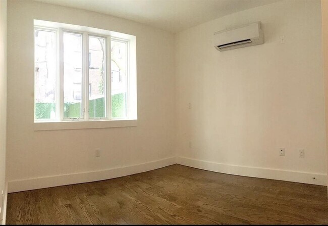 Building Photo - 159 Winthrop St