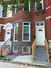 Building Photo - 1921 N Fulton Ave