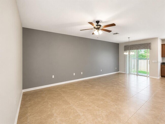 Foto del edificio - 5602 Rutherford Pl