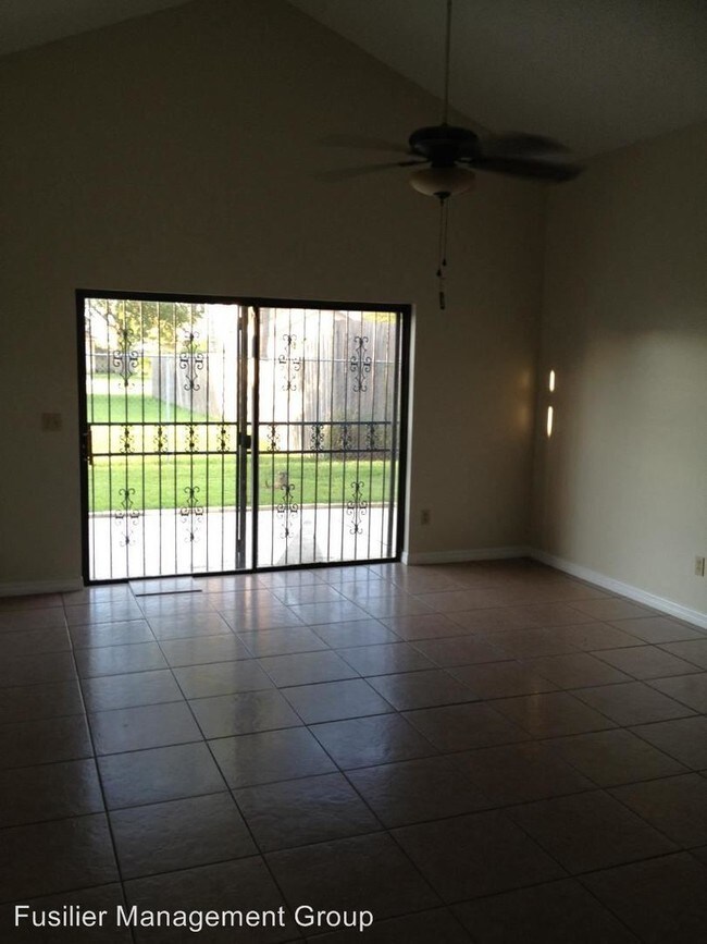Building Photo - 2 br, 2 bath House - 136 Pinewood Circle