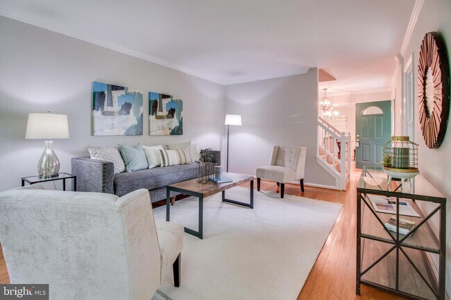 Foto del edificio - 5618 Meridian Hill Pl