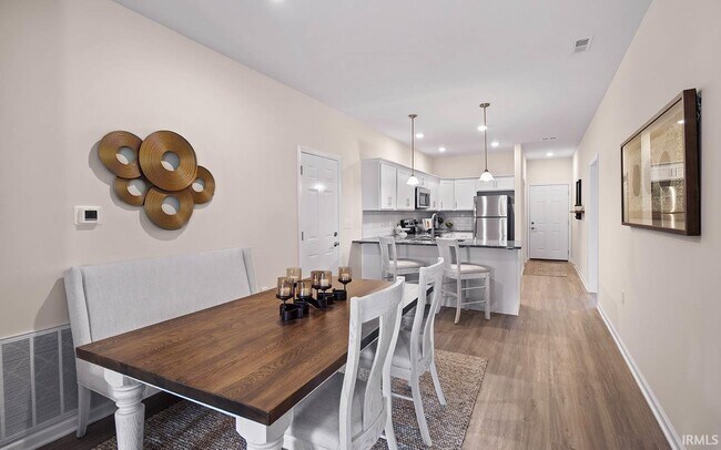 Foto del edificio - 10276 Pokagon Lp