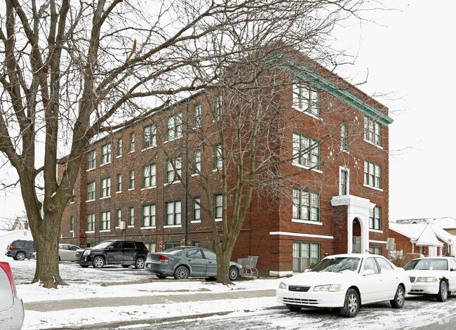 The Leonard Building - Leonard Apartments