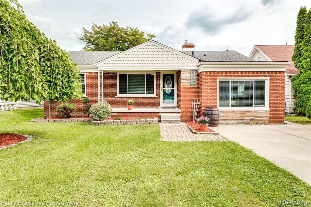 Primary Photo - 46458 Jefferson Ave
