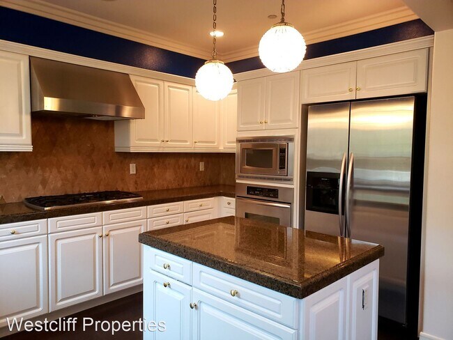 Building Photo - 3 br, 3 bath House - 1316 Corte Alemano