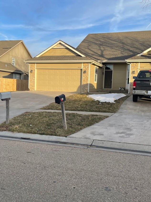 Foto principal - Newly Remodeled Shawnee Heights Duplex