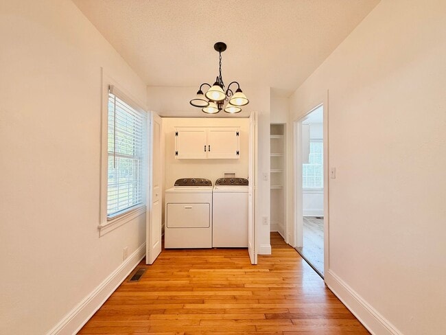 Building Photo - 2 Bedroom 1 Bathroom Home Located in South Hill, VA