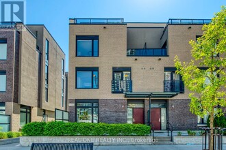 Building Photo - 4030-4030 Parkside Village Dr
