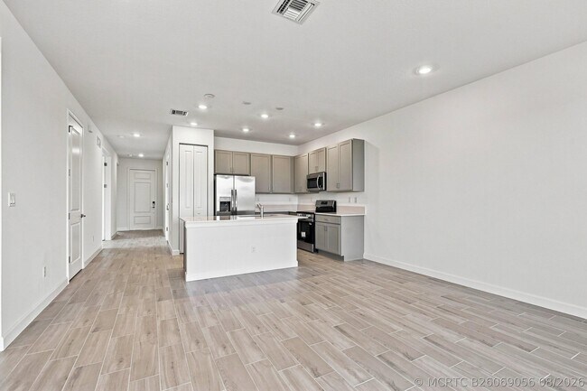 Foto del edificio - 3640 Spanish Cedar Pl