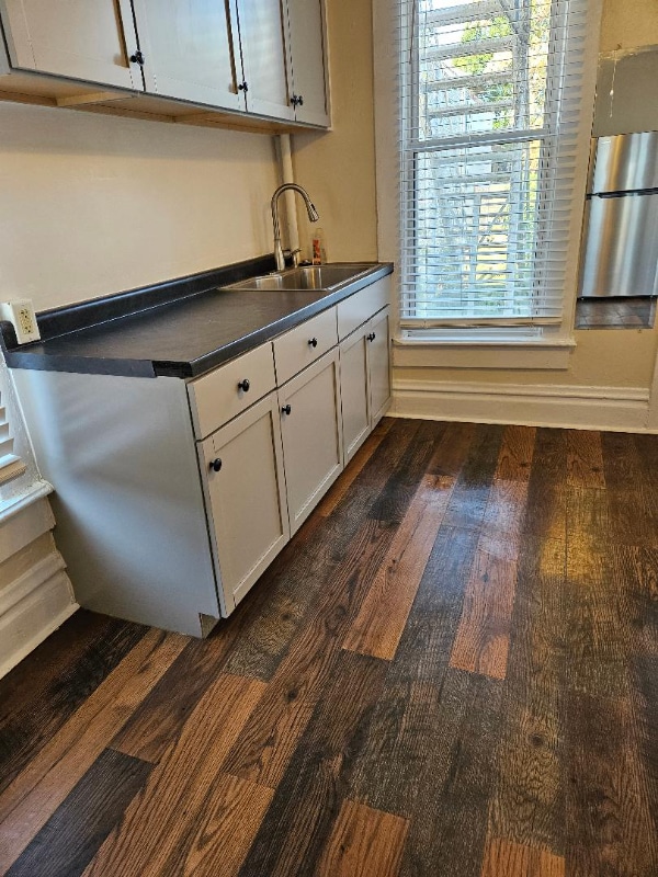 Building Photo - 120 W 5th Ave