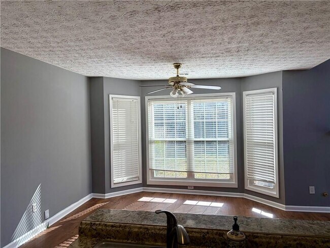 Building Photo - 510 Stanford Pl