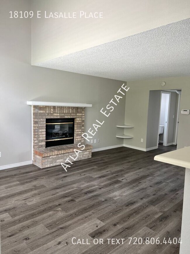 Building Photo - Beautiful 5 Bed 3 Bath Home in Southeast A...