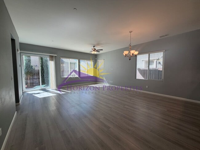 Building Photo - Modern 3 Bed 2.5 Bath 1,954sqft 2 Story Natomas Home