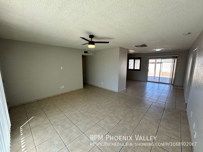 Foto del edificio - Classic Ranch Style home on spacious lot w...