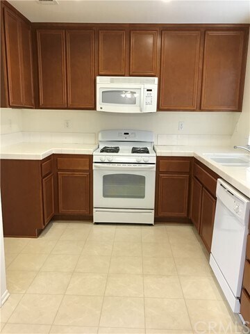 Foto del edificio - 15645 Lasselle St