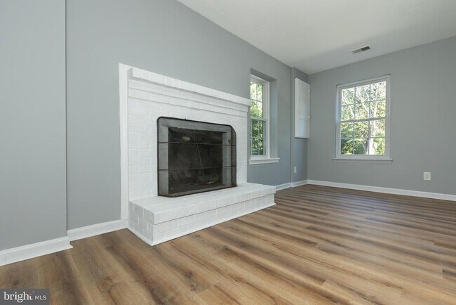 Foto del edificio - 13640 Deerwater Dr