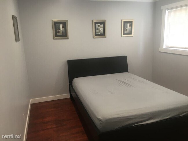 Foto del edificio - 4 br, 2 bath House - 9624 S Poppy Ln