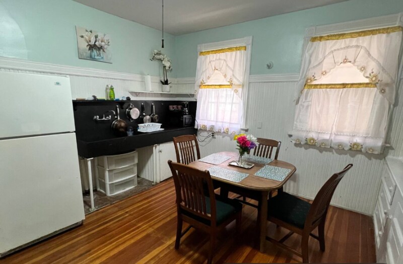 Foto principal - 19 Beechwood Ave