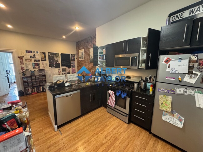 Building Photo - 237 Northampton St