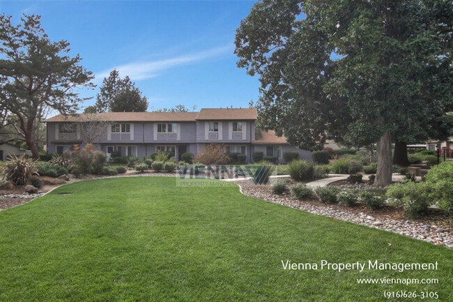 Foto del edificio - 8716 Woodman Way