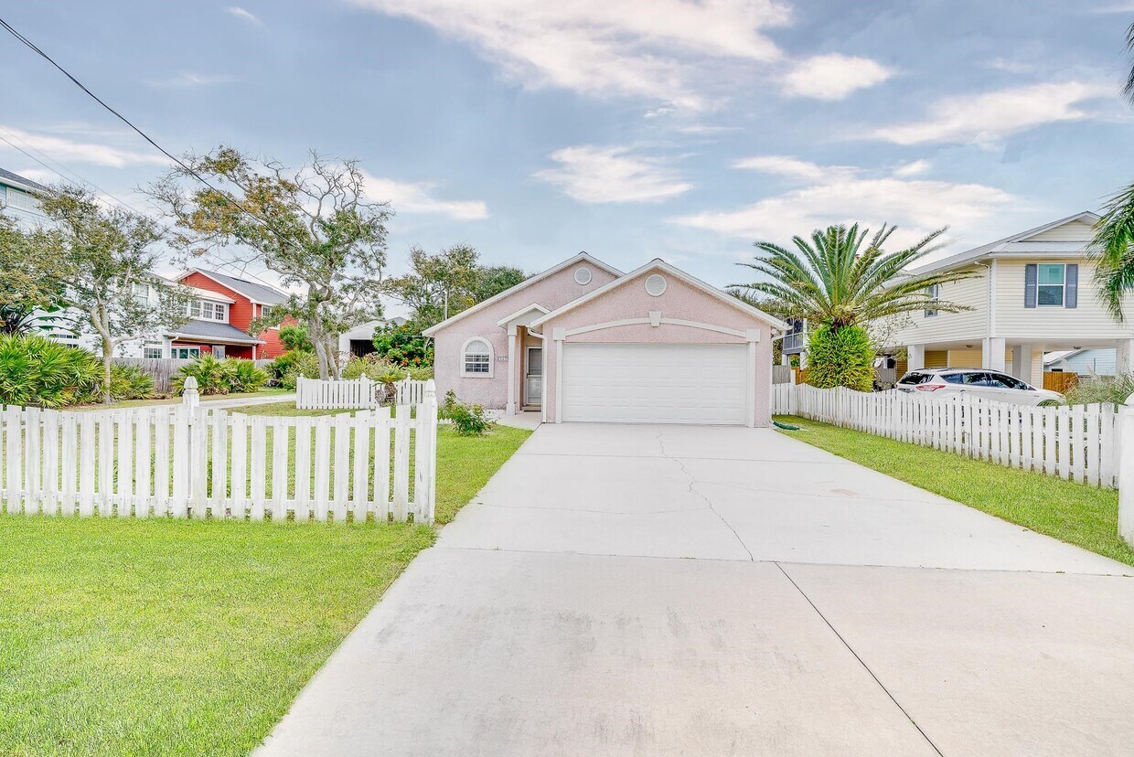 6638 Brevard St, Saint Augustine Beach, FL 32080 House for Rent in