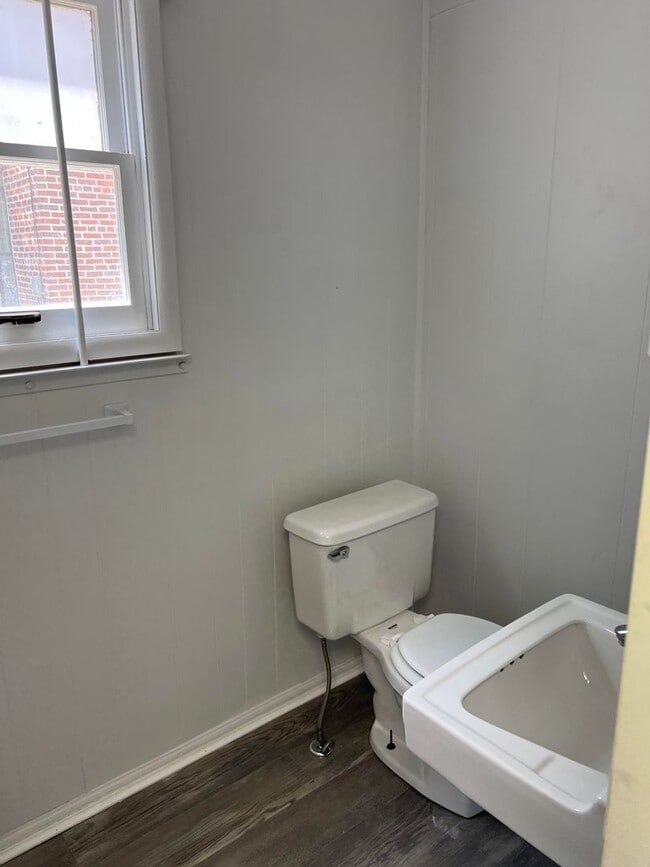 Building Photo - 41 S Bedford St