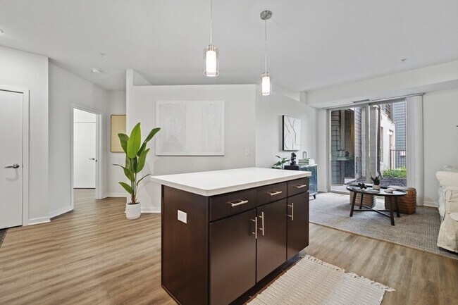 Building Photo - Arrive Glenview