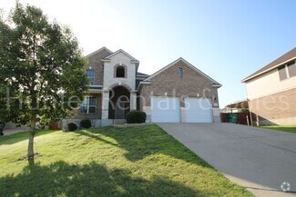 Building Photo - 2507 Snow Bird Dr