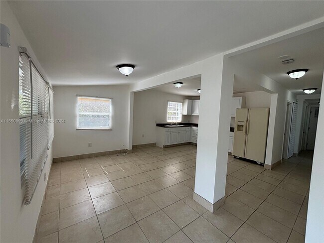 Foto del edificio - 412 NW 95th St