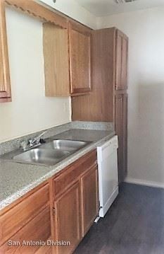 Foto del edificio - 8435 Reed Rd