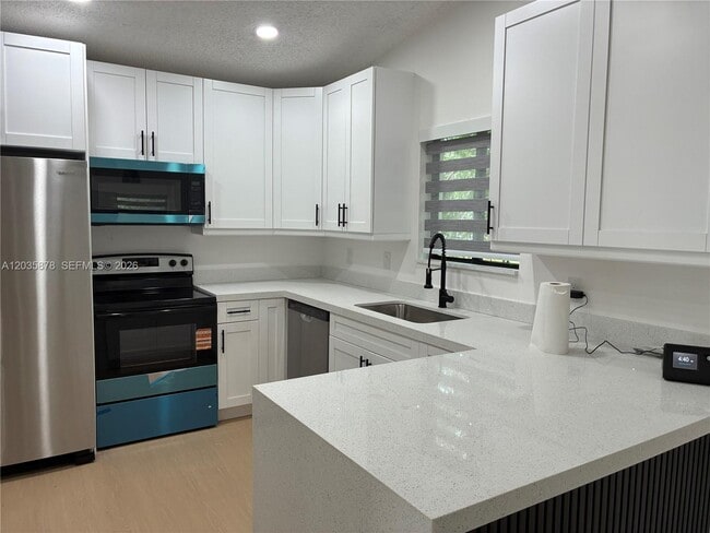 Building Photo - 13608 SW 286th Terrace