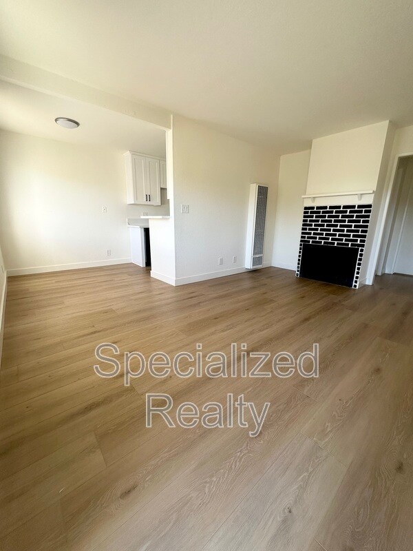 Foto del edificio - 14718 Sylvan St