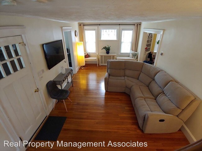 Foto del edificio - 3 br, 1.5 bath House - 144 Spruce St