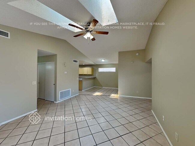 Foto del edificio - 4534 E Grove Ave