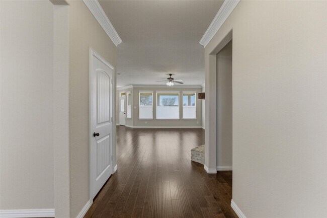 Building Photo - 7437 Aniston Way