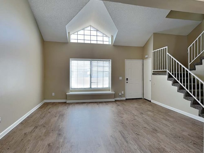 Foto del edificio - 7380 Lime Ave
