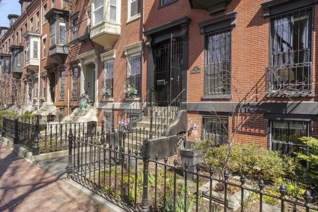 Building Photo - 43 Worcester St
