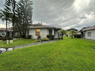 Building Photo - 14572 Laguna Beach Cir