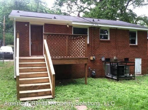 Building Photo - 1828 Finchley Dr