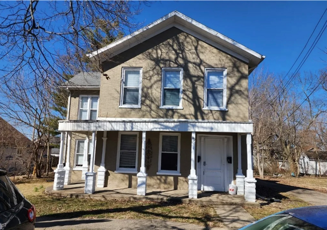 Building Photo - 132 Hivling St
