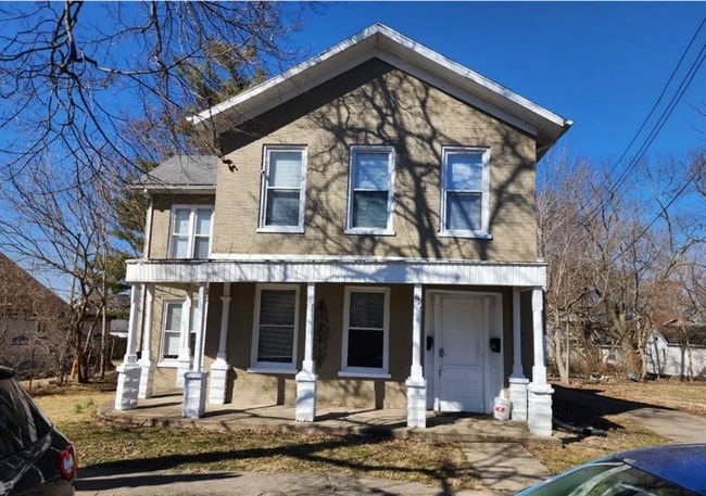 Building Photo - 132 Hivling St