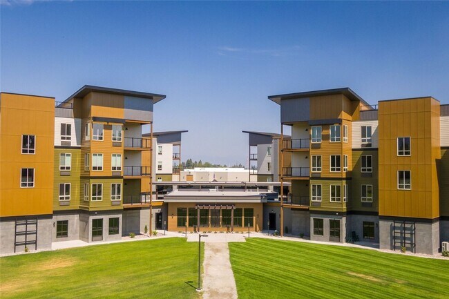 Foto del edificio - The Woodlands 55+ Community Living