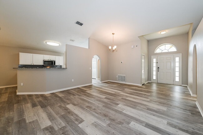 Foto del edificio - 4139 Woodley Creek Rd