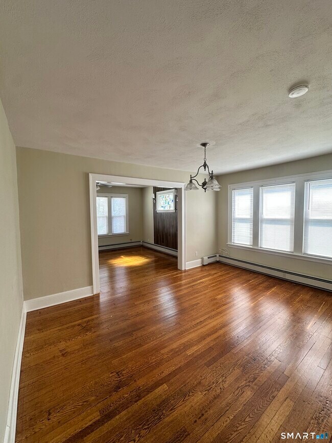 Building Photo - 73 Brooklawn St