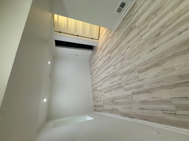 Foto del edificio - 4946 N Harding Ave