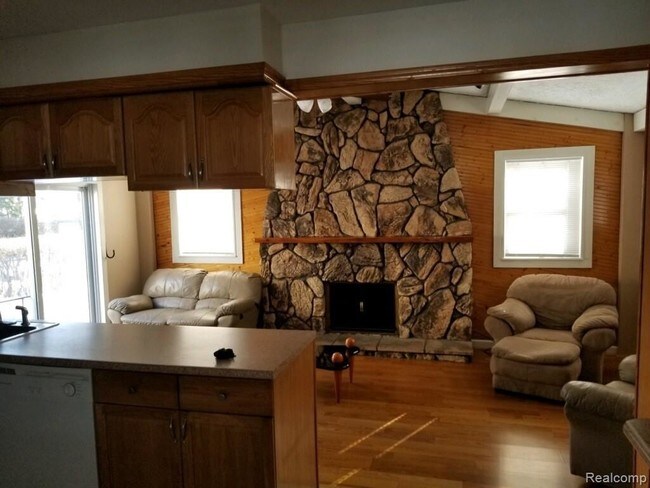 Building Photo - 35667 Elmira St