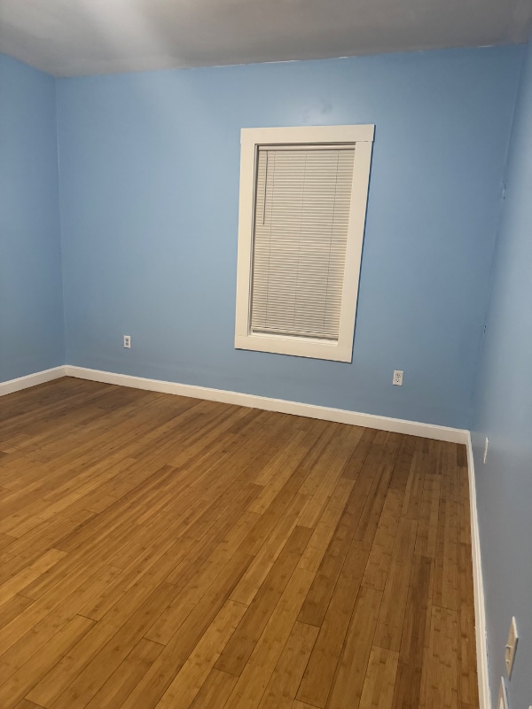 Building Photo - 161 School St