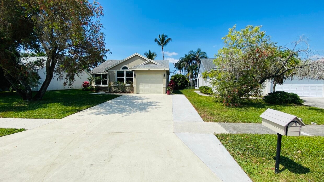 45 Misty Meadow Dr, Boynton Beach, FL 33436 House Rental in Boynton